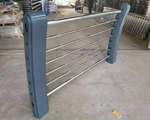 橋梁防護(hù)欄